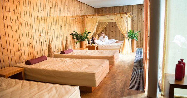 Wellness area waterbeds