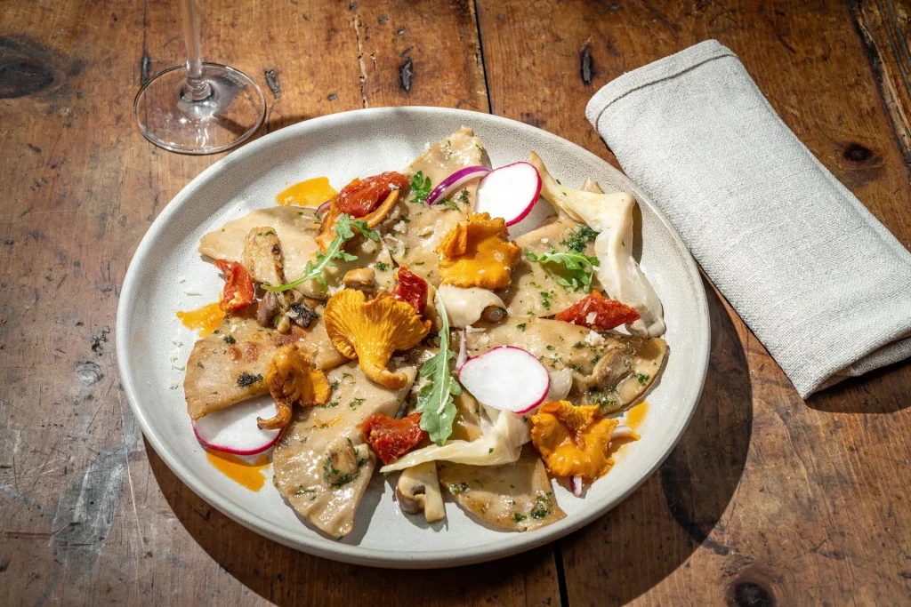 Pilzravioli Restaurant Adler